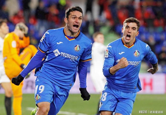 爱游戏-宁芙与萨提尔作品欣赏